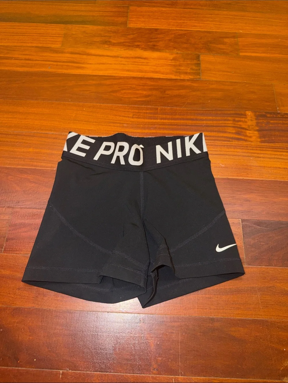 Nike stretchy pro